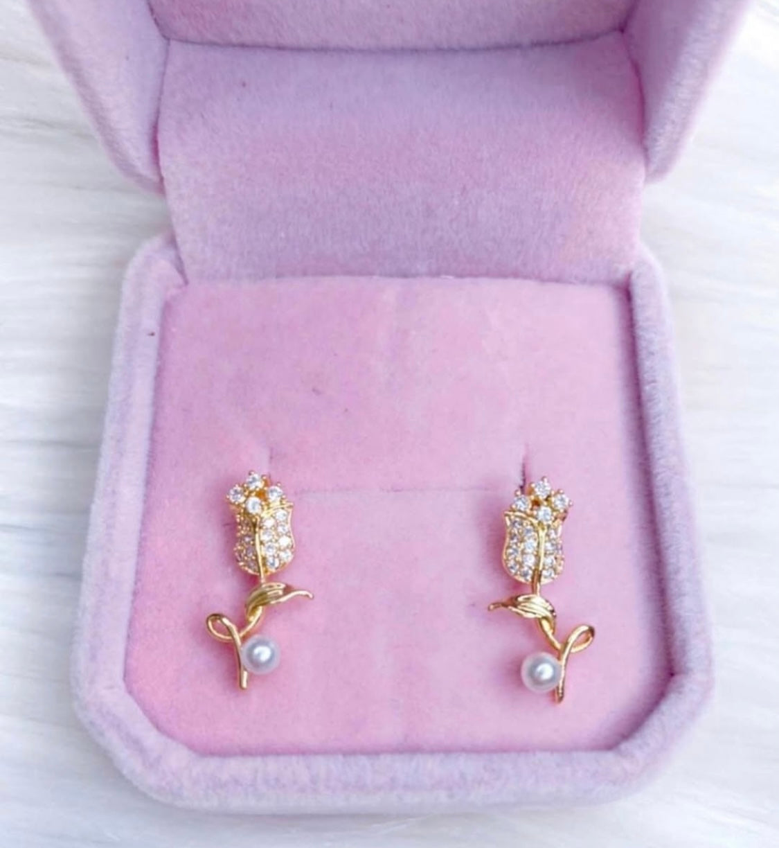 Rose stud earrings